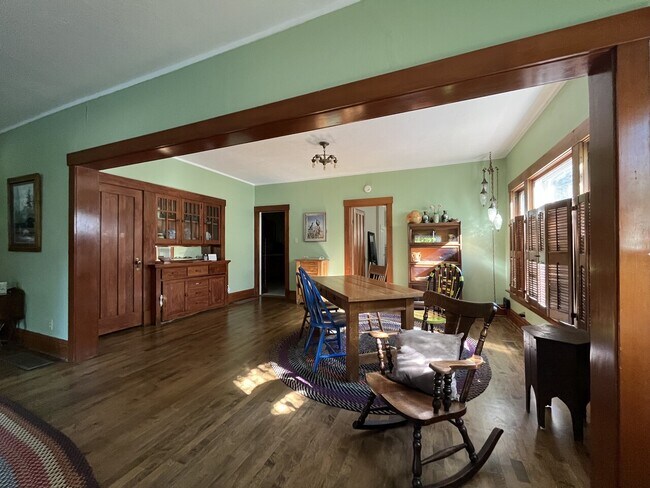 Foto del edificio - 247 Cedar