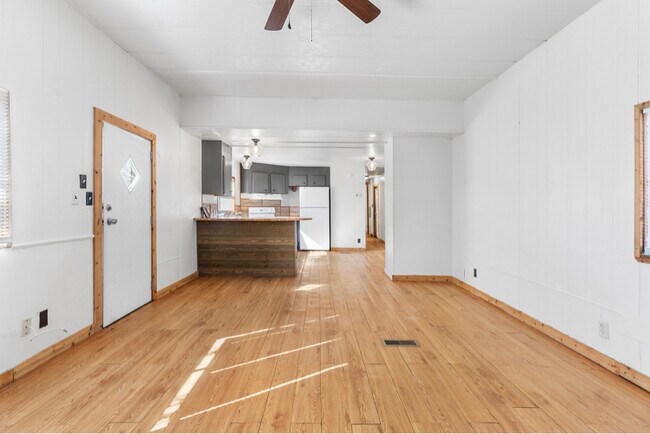 Building Photo - 3818 Co Rd 826