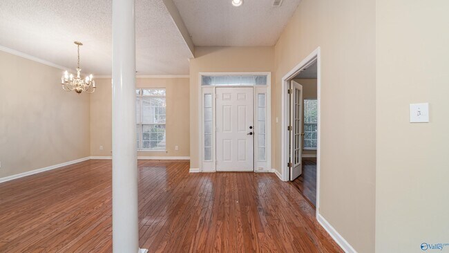 Building Photo - 220 Park Stone Dr