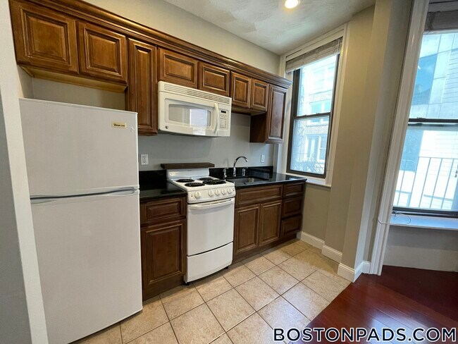 Foto del edificio - 250 Newbury St