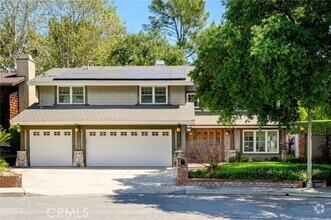 Building Photo - 3303 Parkvista Dr