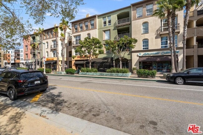 Building Photo - 13020 Pacific Promenade