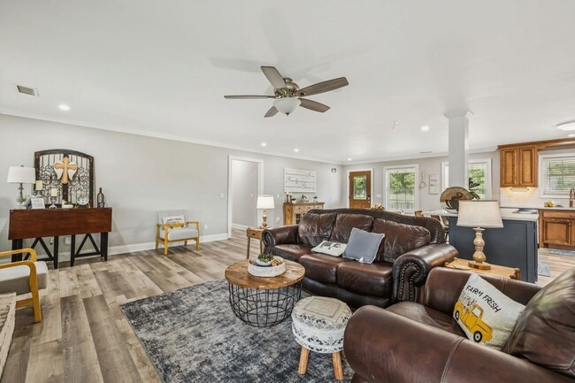 Photo - 9021 Lane Rd House