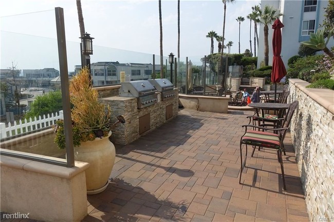 Foto del edificio - 1 br, 1 bath House - 684 The Village