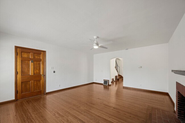 Foto del edificio - North Berkeley 2 Bedroom Rare Finds!