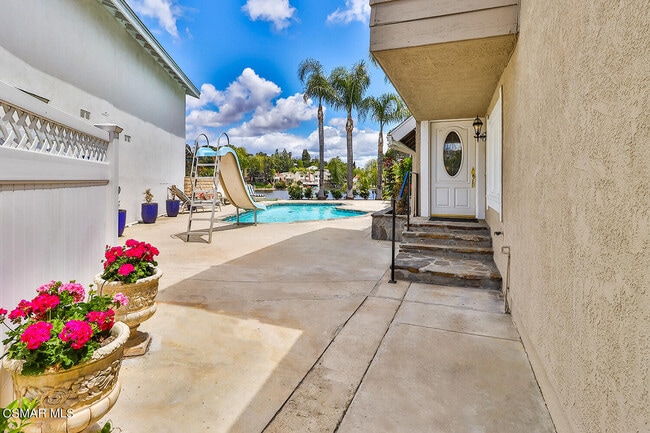 Foto del edificio - 30705 Davey Jones Dr