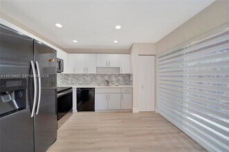 Building Photo - 3773 SW 153rd Ct