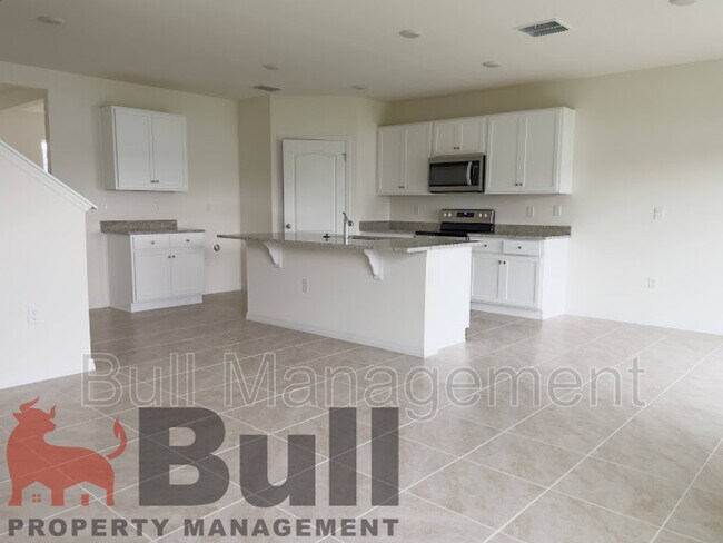 Foto del edificio - 311 Lily Ln