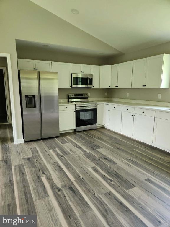 Foto del edificio - 11501 Homeland Rd