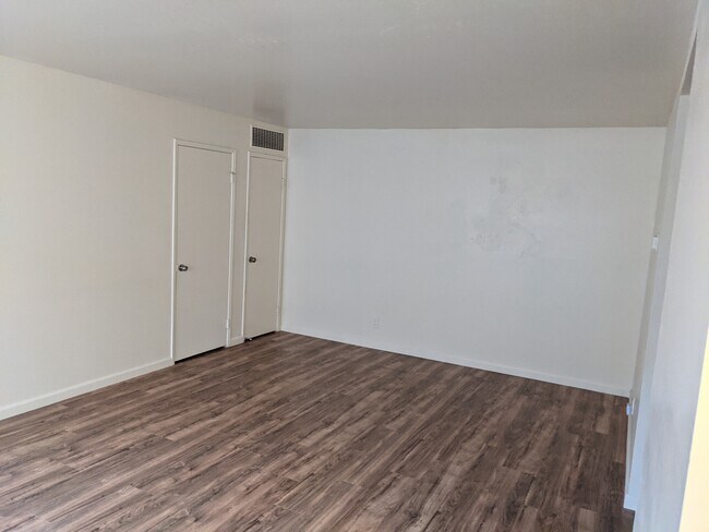 Family room - 1237 Coronado Dr