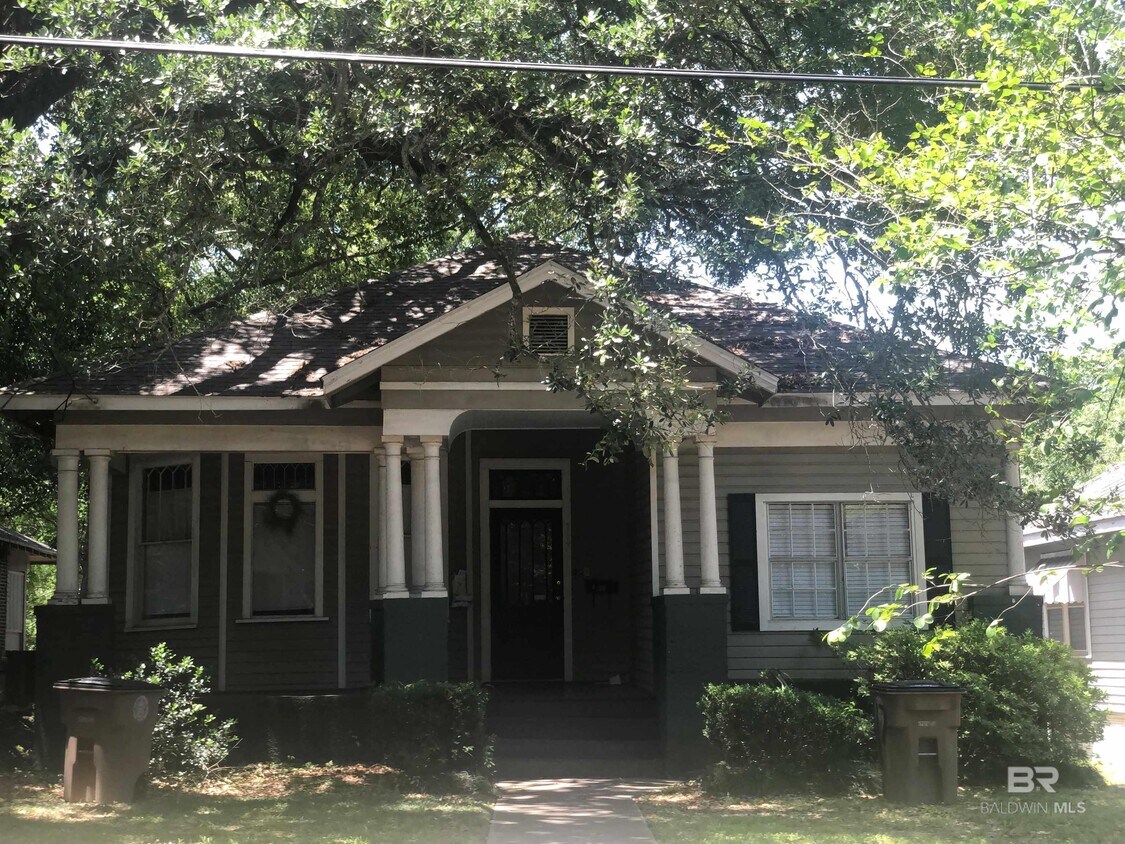 Foto principal - 117 Gilbert St