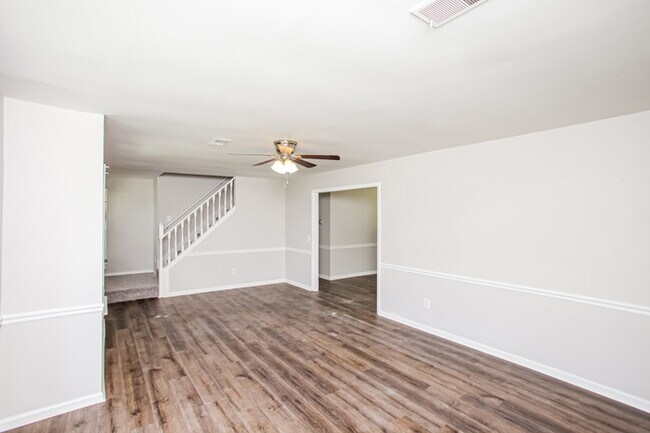 Building Photo - 200 Kenton, Irmo, SC, 29063