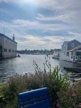 Building Photo - 2950 Fairview Ave E