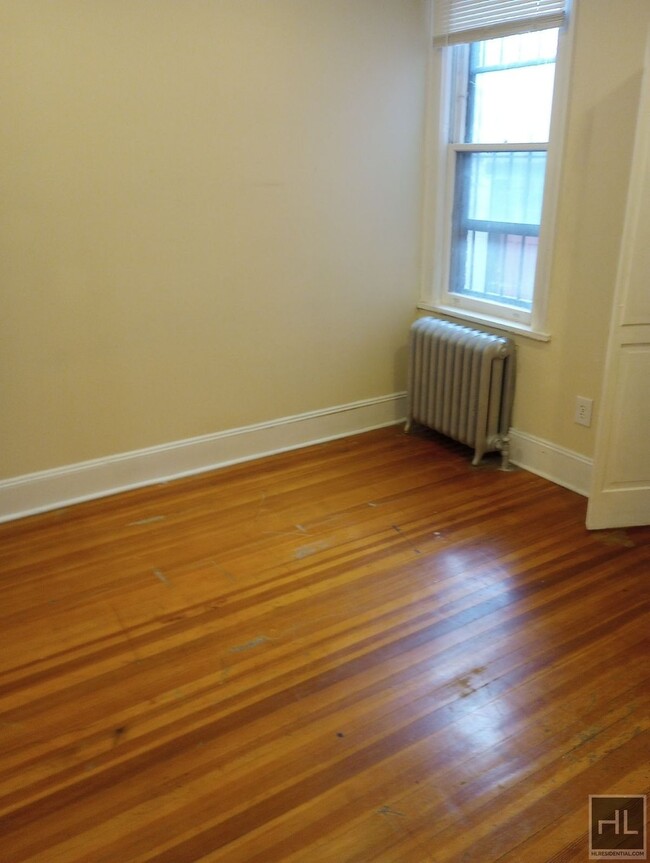 Room For Rent In Yonkers By Owner