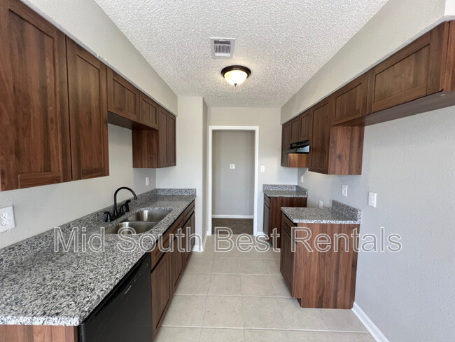 Foto del edificio - 233 E Shelby Dr