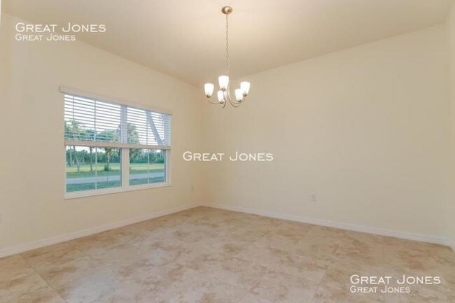 Building Photo - 3 bedroom in Rotonda West FL 33947