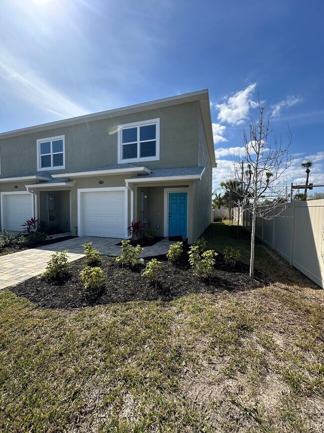 Building Photo - 950 Paddleboard Ct