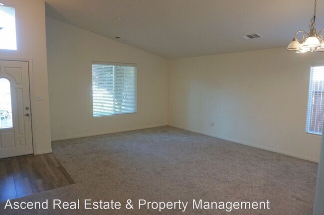 Foto del edificio - 4 br, 2 bath House - 11914 Bellinger Street