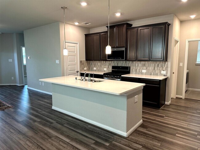 Foto del edificio - 7072 Silverleaf Oak St