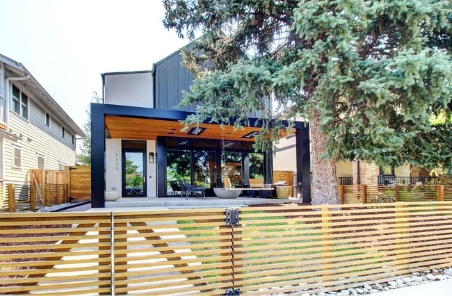 Photo - Luxury Living in the heart of Platte Park, 5bds, 4bas - Custom Finishes around every corner House