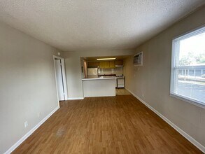 Building Photo - 5101 Curry Ford Rd