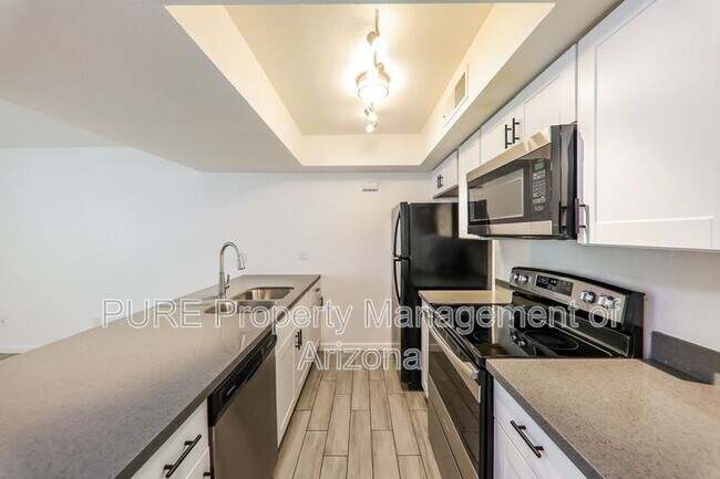 Foto del edificio - 8842 North 8th St