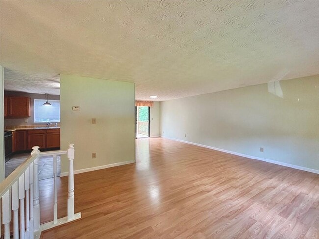 Foto del edificio - 6775 Windfaire Dr