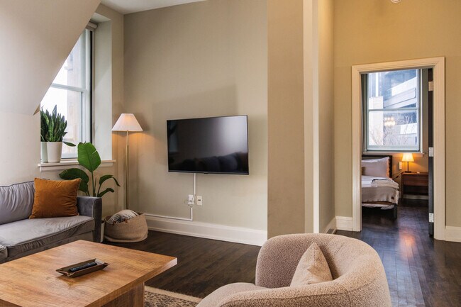 Building Photo - 225 E Michigan St