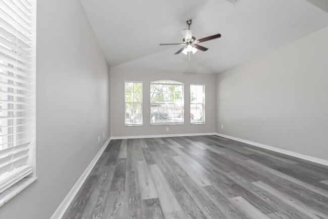 Building Photo - 3208 Summer Cruise Dr