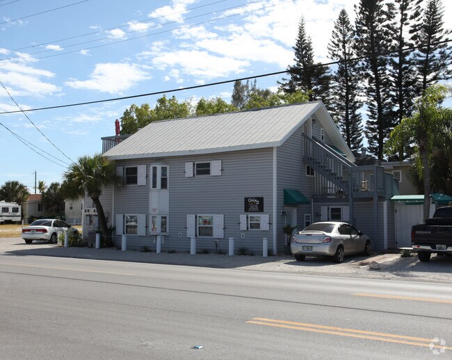 Building Photo - 2370 Estero Blvd