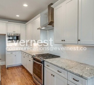 Foto del edificio - 3-Bed / 3-Bath Home with Modern Amenities/ Available Soon!
