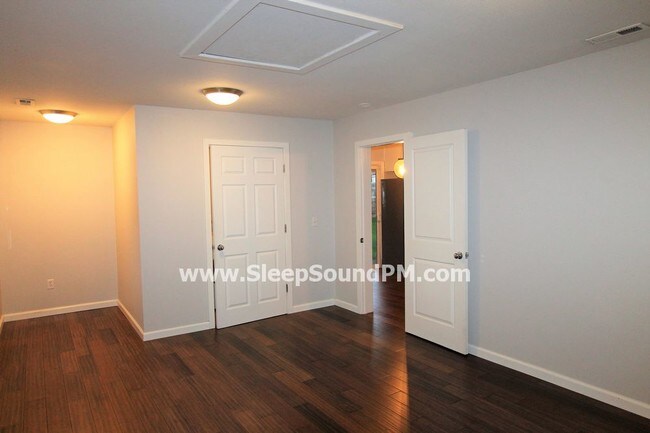 Foto del edificio - 2537 NE 111th Ave