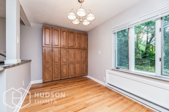 Building Photo - 644 Palisado Ave