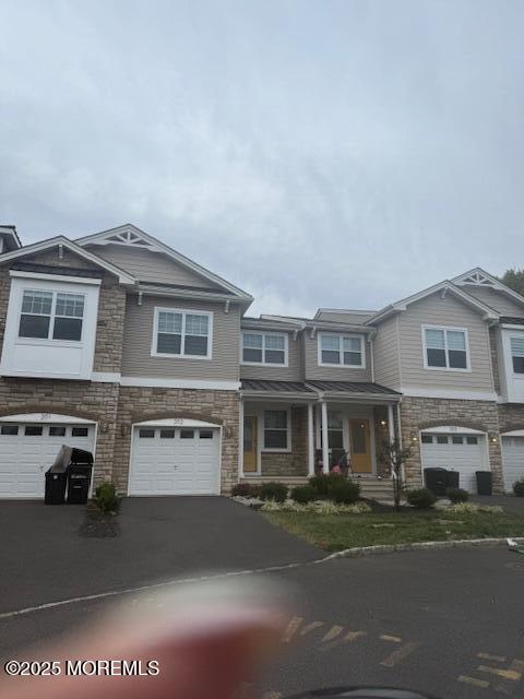 Foto del edificio - 221 Brighton Ave