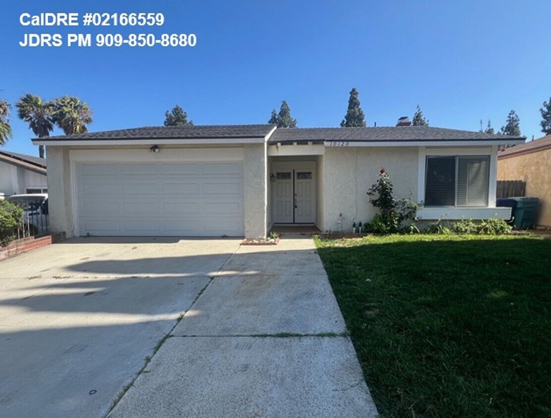 Primary Photo - Riverside 4 Bedroom Home