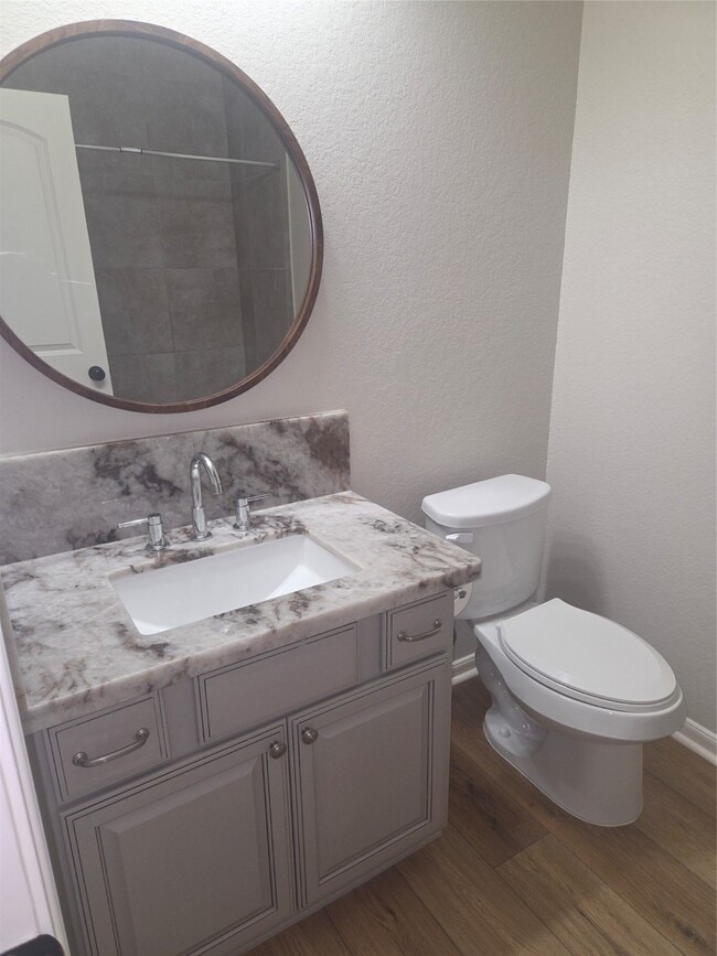 Foto del edificio - 18554 Jasmine Garden Pl