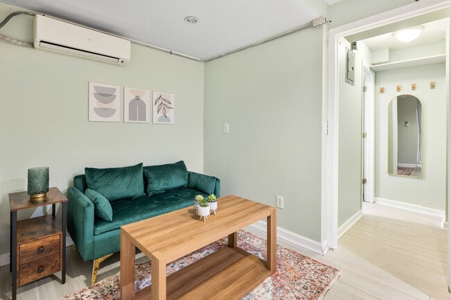 Foto del edificio - 252 E 33rd St