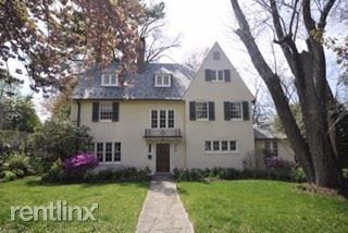 Foto principal - 7 br, 3.5 bath House - 43 Warrenton Rd