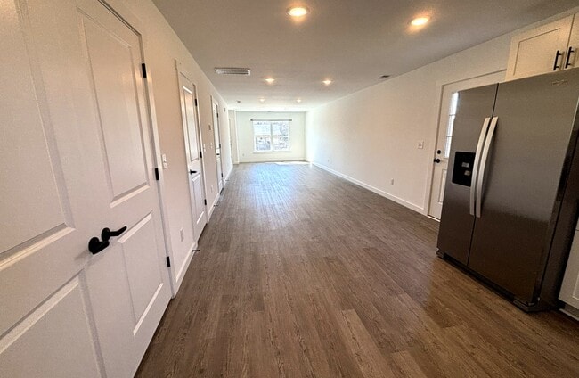 Photo - 12 Catawba Ave (Greenville, SC) Townhome