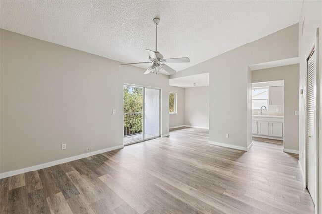 Building Photo - 46 N Fairfax Ave