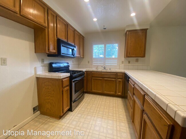 Foto del edificio - 3 br, 2 bath House - 6415 Canyon Creek Way