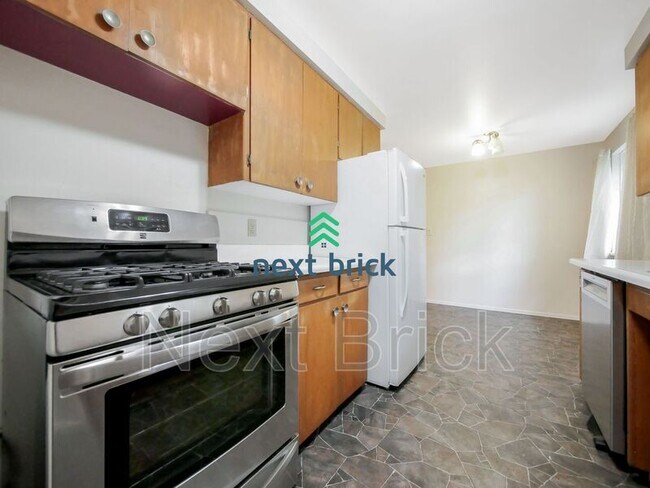 Foto del edificio - 18057 7th Ave NE
