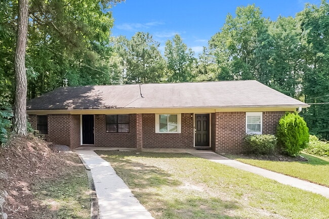 Building Photo - 8375 Warren Dr
