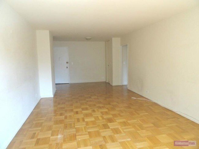 Foto del edificio - 401 E 81st St