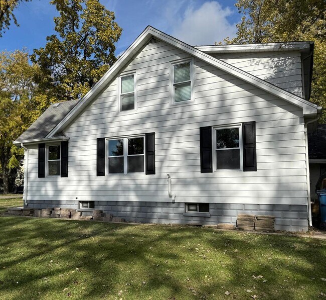 Building Photo - 3141 Green St