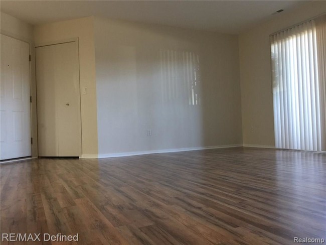 Foto del edificio - 2620 Greenstone Blvd