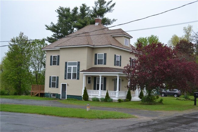 Foto del edificio - 8785 N Main St