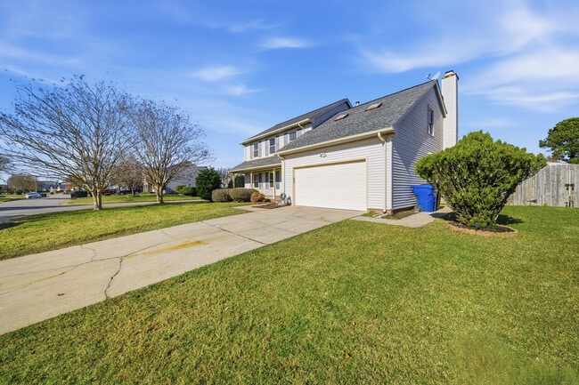 Building Photo - 4732 Brompton Dr