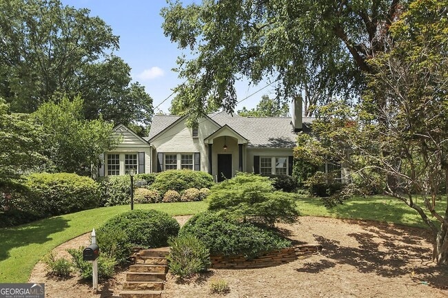 Foto del edificio - 2880 Alpine Rd NE