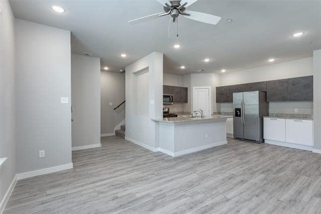 Building Photo - 1304 Pebblebrook Dr